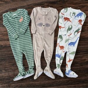 Set of 3 Carter’s velour sleepers footed pajamas boys 18 months